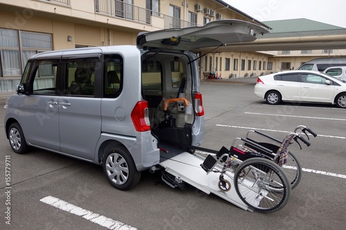 車椅子移送車両イメージ