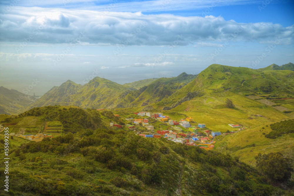 Obraz premium Mountain landscape on tropical island Tenerife