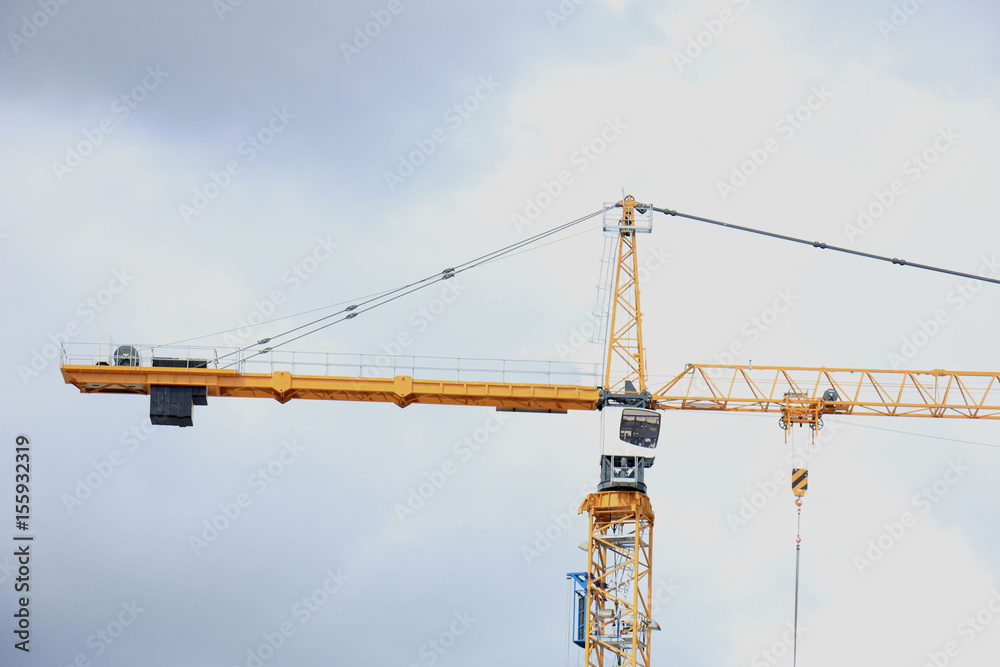 Construction crane