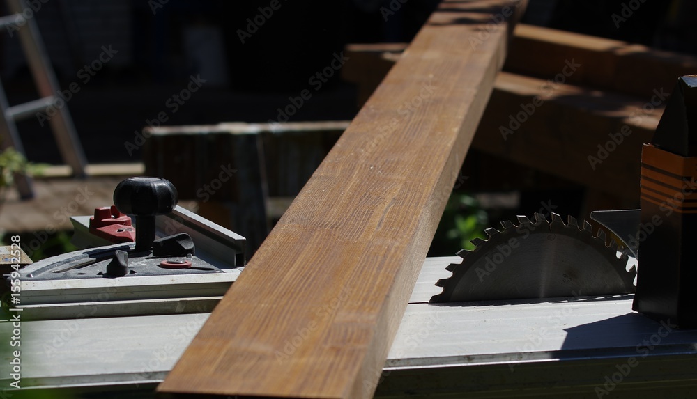 Terrassenüberdachung - Pergola aus Holz montieren Terrassenüberdachung - Pergola aus Holz montieren