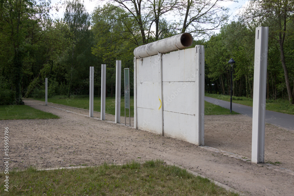 Obraz premium Reste der Berliner Mauer in Groß Glienicke