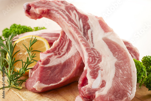 Photos 豚スペアリブ　(pork spare ribs)
