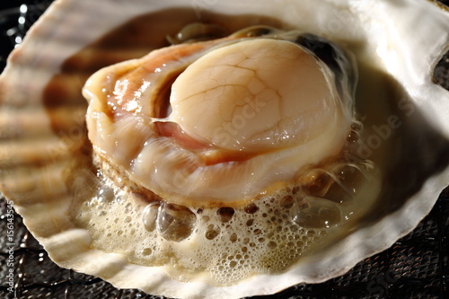 帆立貝の網焼き Grilled scallops