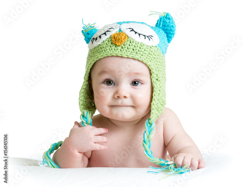 baby in funny owl knitted h...