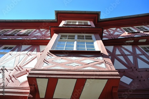 Fassade eines renovierten historischen Fachwerkhauses photo