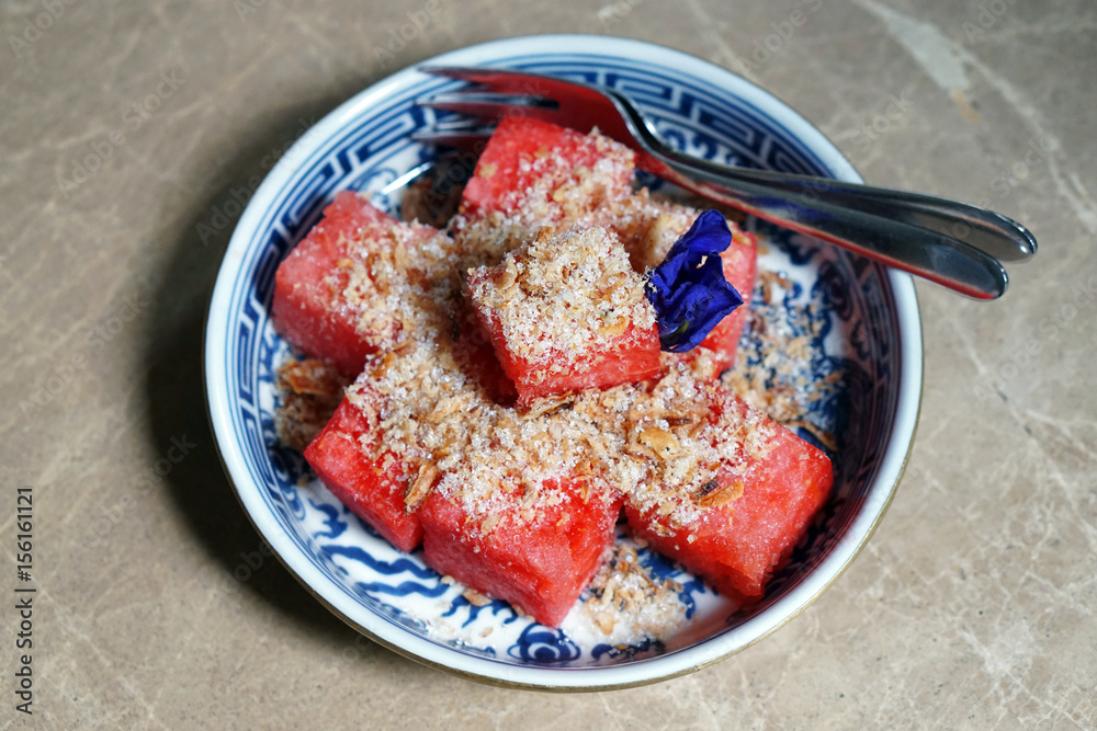 Foto Stock Watermelon with Sweet Dried FishCrispy Shallot Dip Fresh