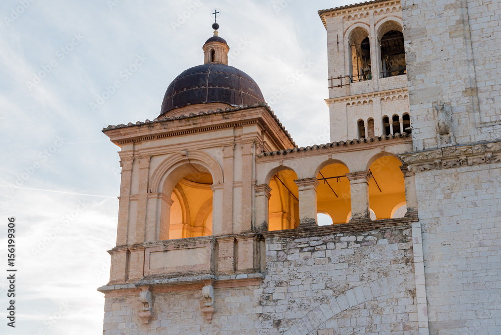 Obraz premium Panorama of Assisi, home of St. Francis, in the umbria region of Italy famous for the pilgrimage cathedral of the popes of all ages