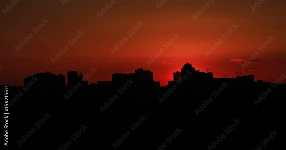 Sun and skyline at sunset with lense flares, timelapse, Kyiv, Ukraine
Sun and skyline at sunset with lense flares, timelapse, Kyiv, Ukraine