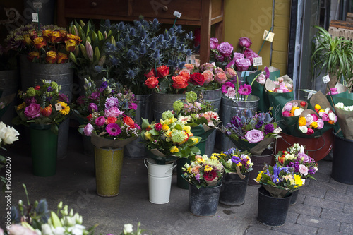 Fototapeta Naklejka Na Ścianę i Meble -  variety of flowers near the flower shop for sale