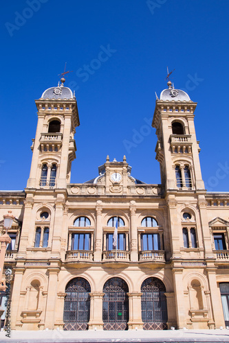 San sebastian town hall © robcartorres