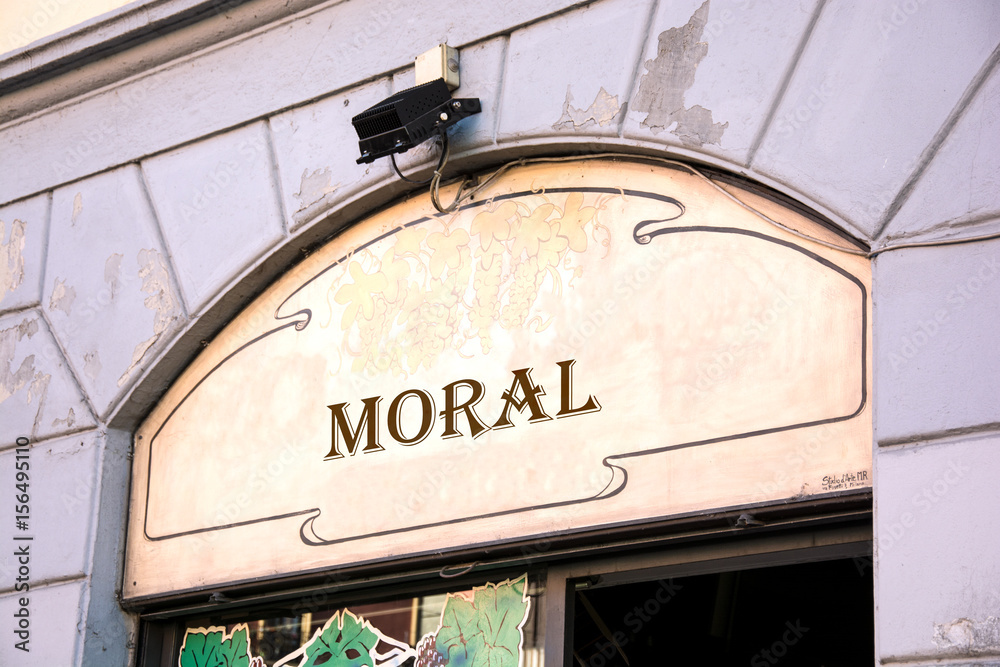 Schild 214 - Moral