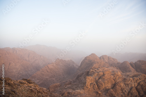 the view of the surrounding of Mount Sinai © recyap