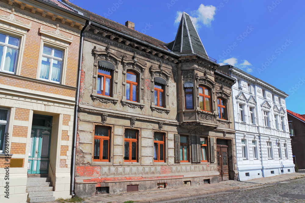 Obraz premium Saniert und unsaniert