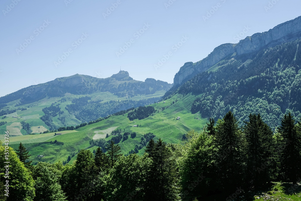 Fototapeta premium Berge und Hochalpines Gelände