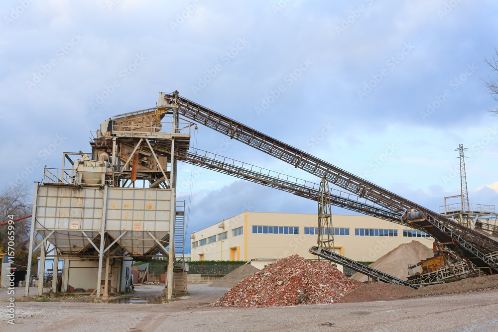 Stone quarry with silos