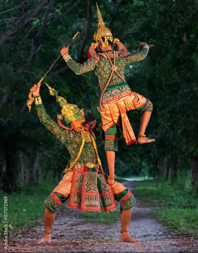 Obraz na plátne Thai culture dancing art in masked khon Ha-nu-man and Tos-sa-kan,That is high classical of dance in Thailand