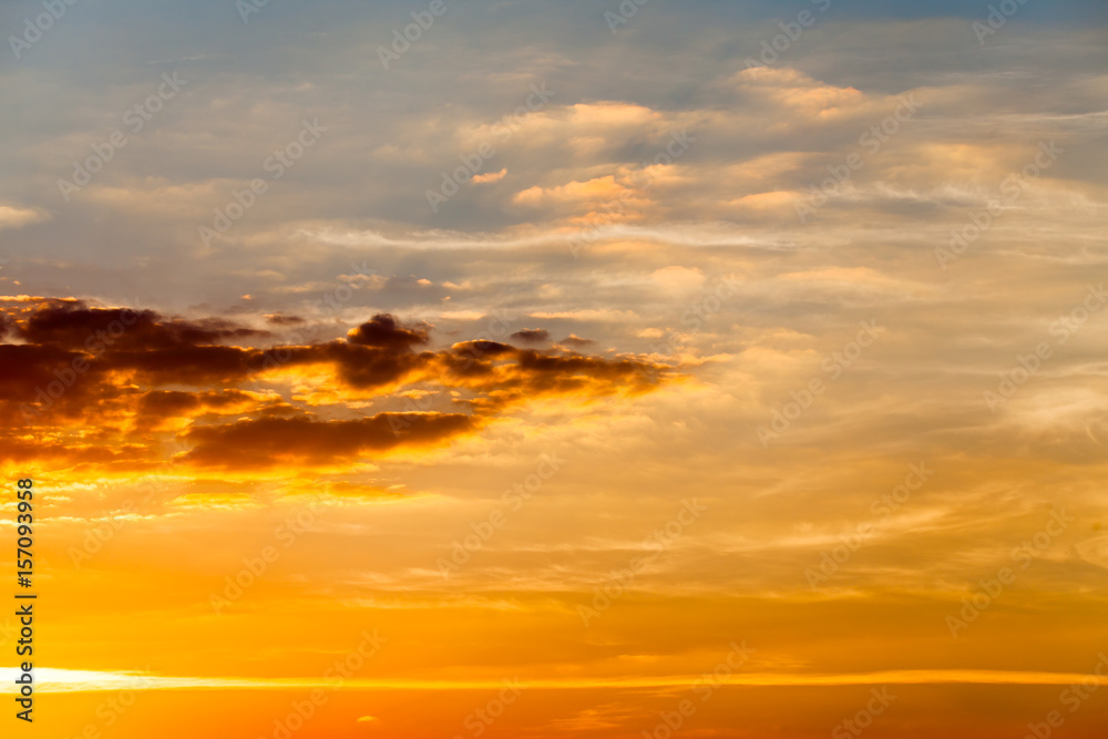 Fototapeta premium colorful dramatic sky with cloud at sunset