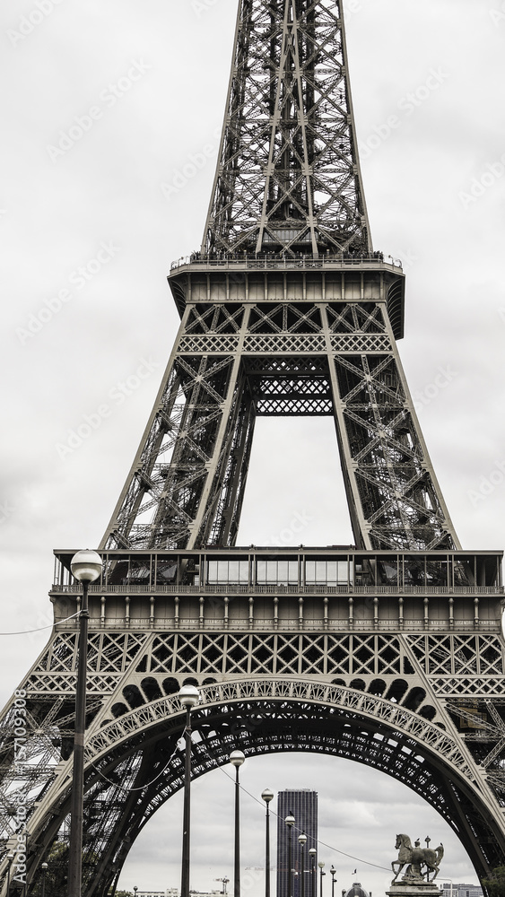 Eiffel Straight Ahead