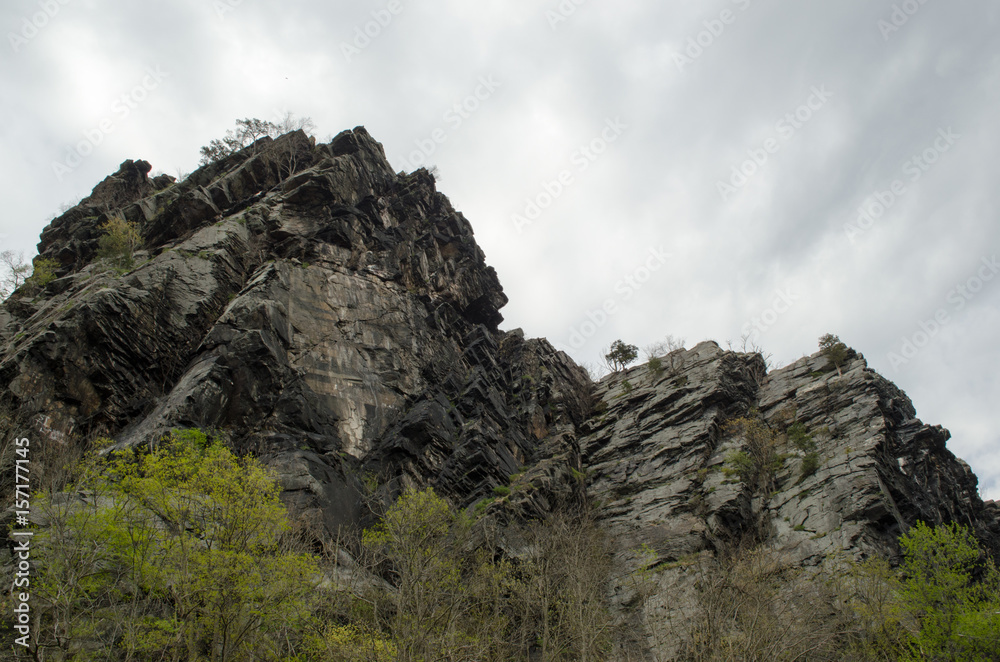 Mountains Mountains