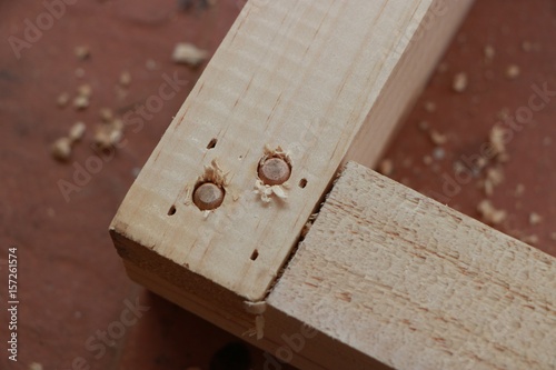 Dowel joint