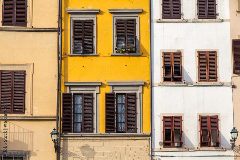 Obraz premium Old building facades in Florence, Italy