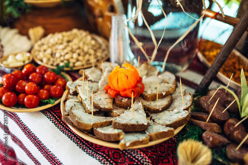 Bread with leaf lard served on the dish