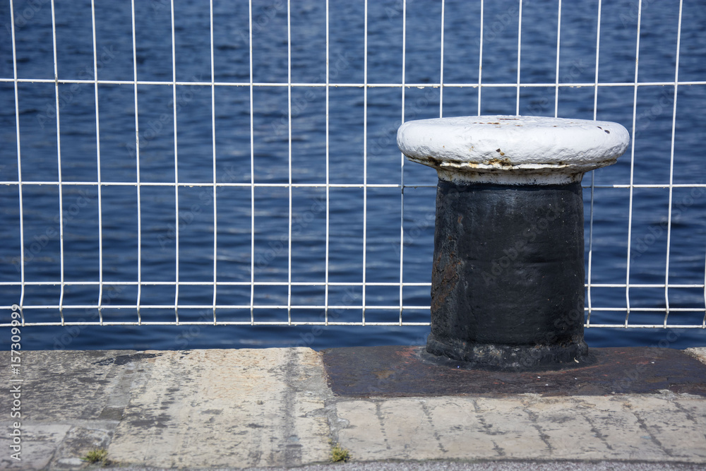 Naklejka premium Bollard 15
