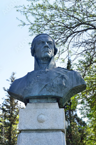 Памятник адмиралу Ушакову в Севастополе