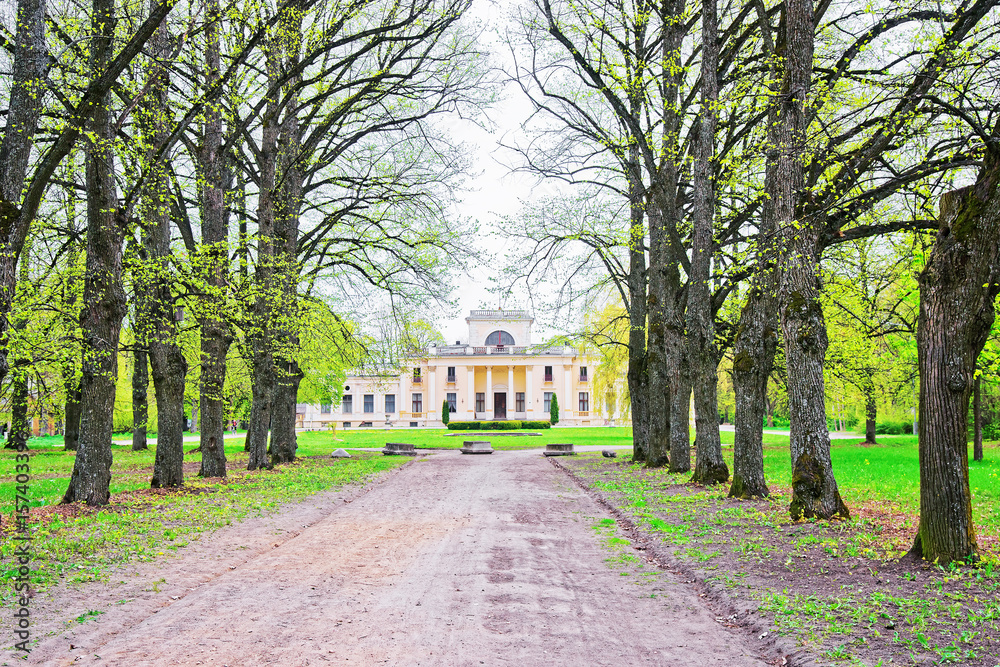 Tyshkevich mansion at Traku Voke public park in Vilnius Tyshkevich mansion at Traku Voke public park in Vilnius