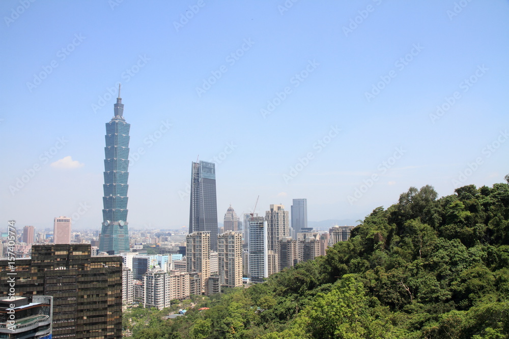 象山から見た台北101と台北市街 象山から見た台北101と台北市街
