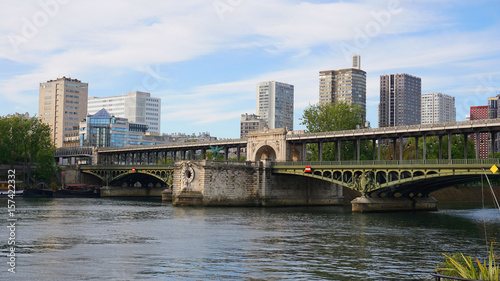Photo of iconic bridge of Bir-Hakeim on a spring morning  Paris  France