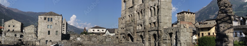 théâtre romain d'Aoste théâtre romain d'Aoste