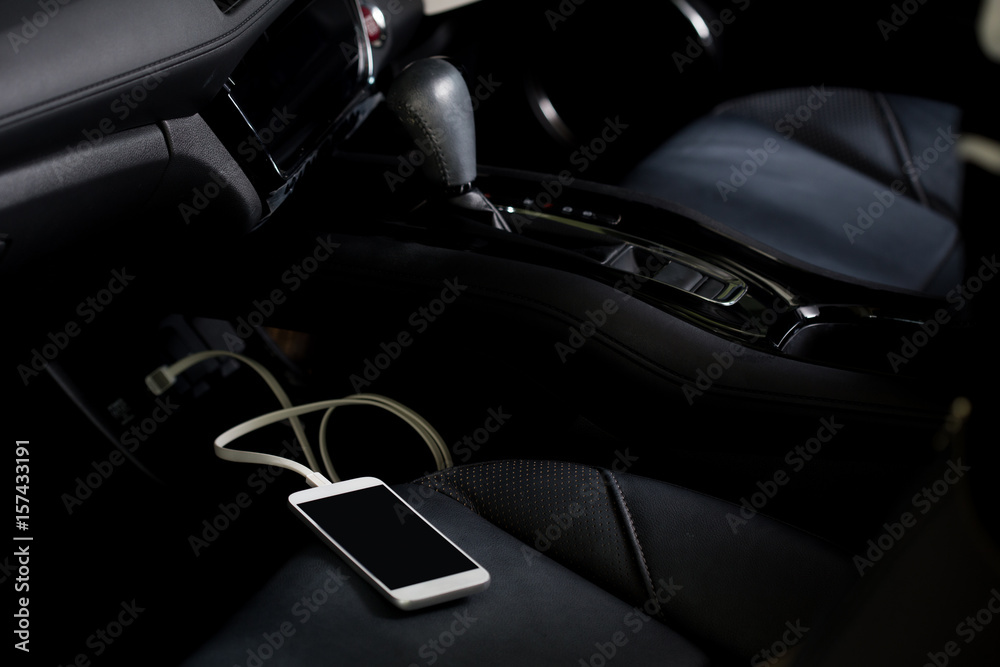 Charger plug phone on car Charger plug phone on car