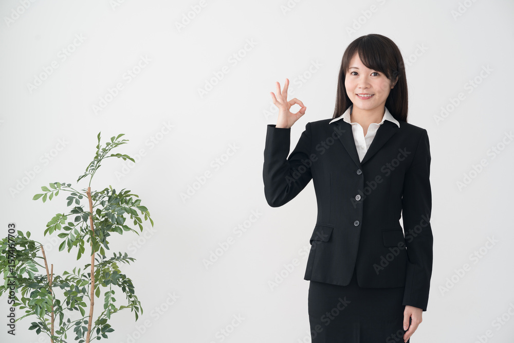 ビジネスウーマン、オッケーサイン、OK