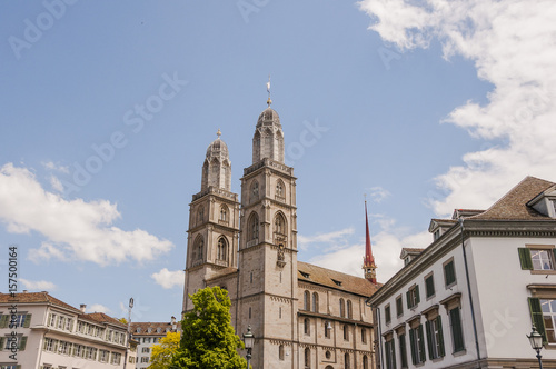 Zürich,Stadt, Altstadt, Grossmünster, Kirche, Kirchtürme, Niederdorf, Limmat, Limmatquai, Fluss, Altstadthäuser, Frühling, Sommer, Schweiz