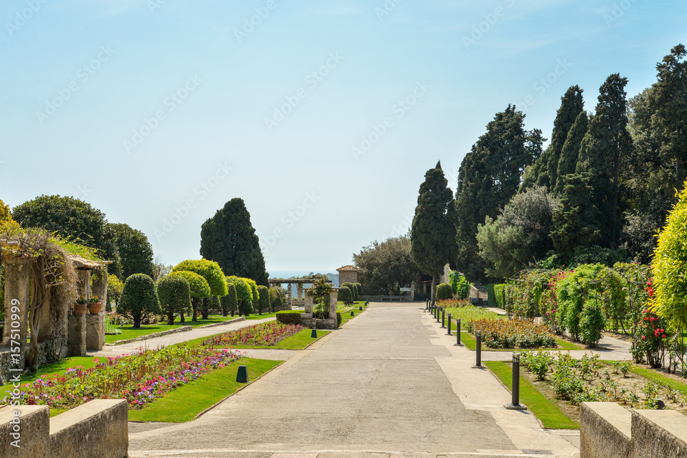 Fototapeta premium Garden Franciscan monastery