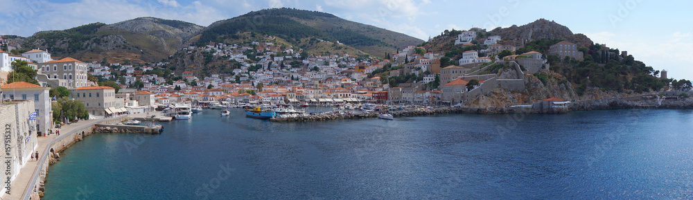 Photo of picturesque island of Hydra on a spring morning, Saronic Gulf, Greece Photo of picturesque island of Hydra on a spring morning, Saronic Gulf, Greece