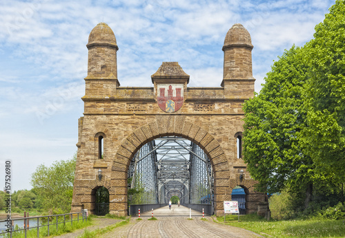 Südportal Alte Elbbrücke in Hamburg-Harburg