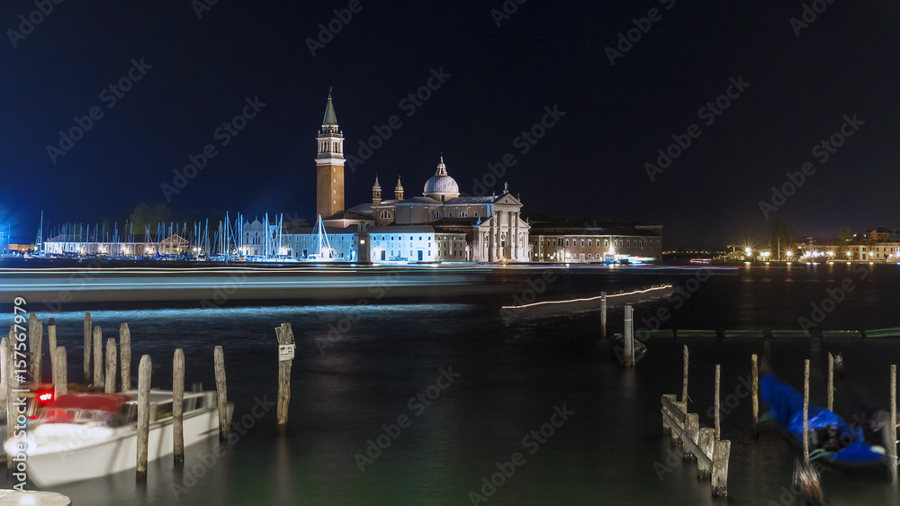 Fototapeta premium Night view of the island of St. George in Venice