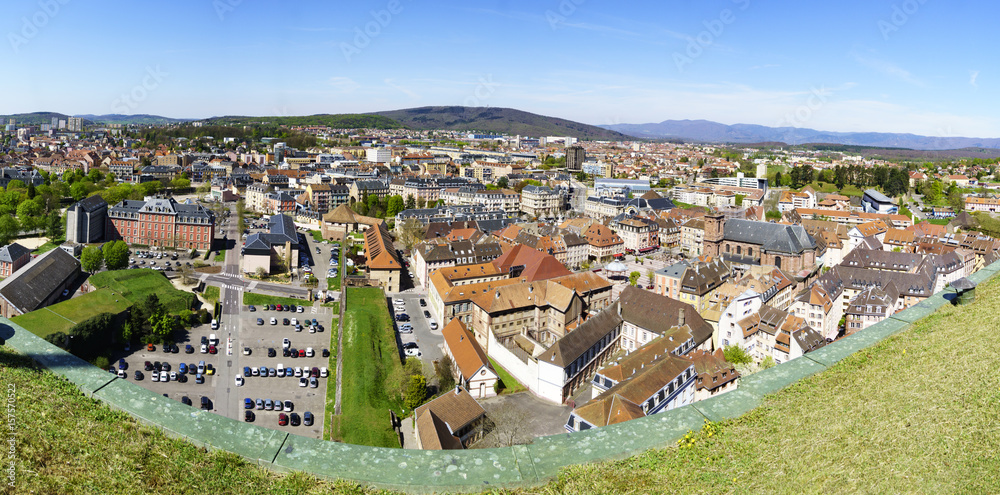 Obraz na plátně Blick von der Zitadelle über Belfort, Altstadt, Stadtkern, , Franche-Comté, Fran
