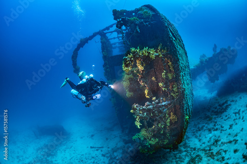 Obraz na plátně Diving on the wreck Brioni Vis Island.