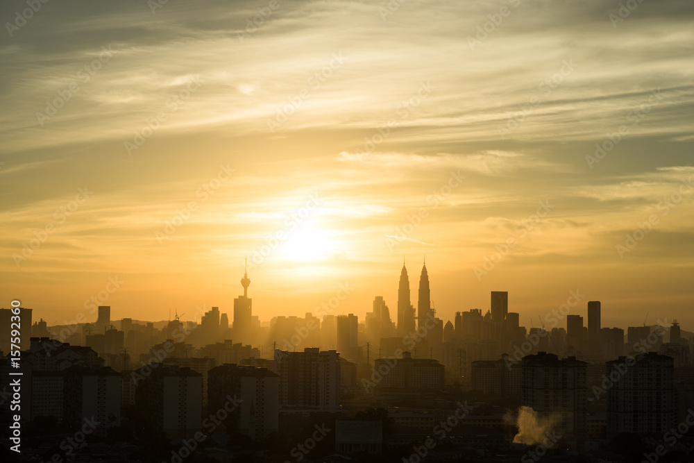 Fototapeta premium View of downtown Kuala Lumpur during majestic sunset