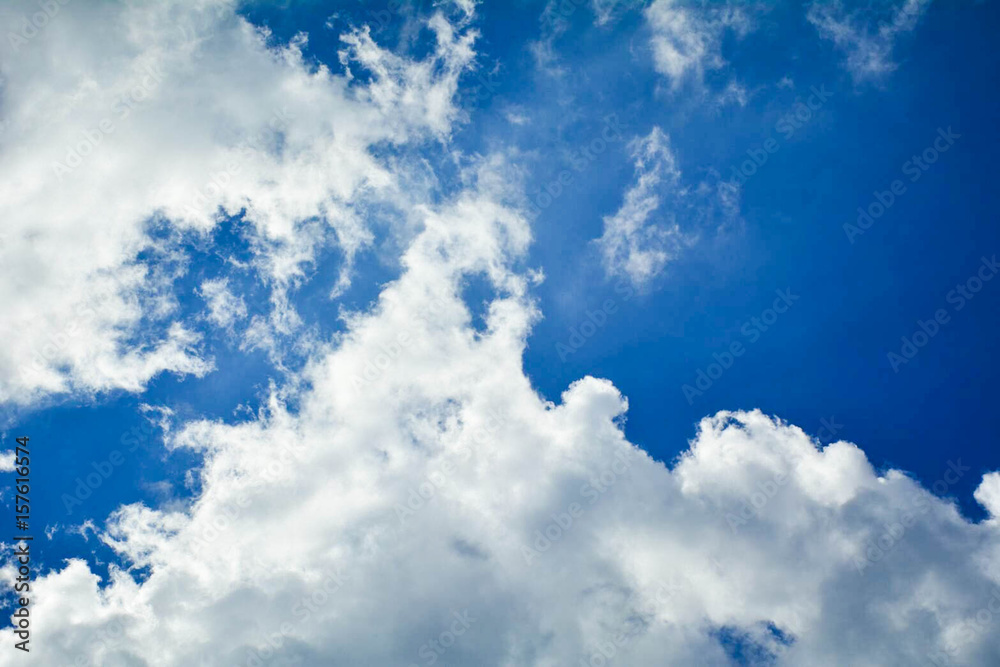 Fototapeta premium Blue sky with white cloud.