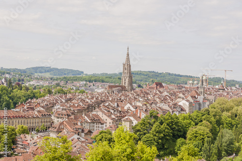 Bern, Stadt, Altstadt, Münster, Berner Münster, Altstadthäuser, historische Gassen, Rosenberg, Stadtrundgang, Frühling, Sommer, Schweiz