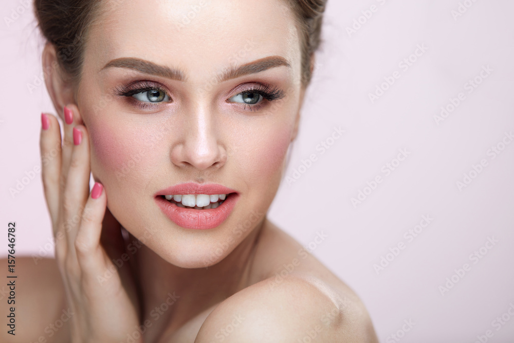 Beauty Makeup. Closeup Female With Natural Makeup And Pink Nails