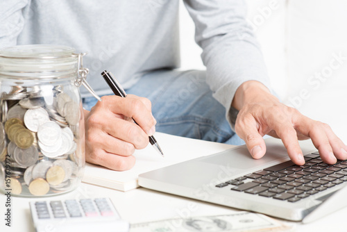 Canvas Print Analyzing investment