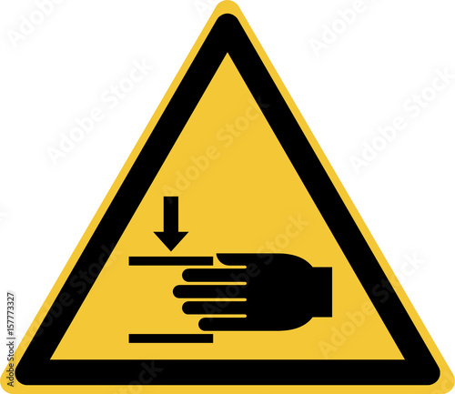ISO 7010 W024 Warning; Crushing of hands