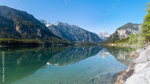 Fototapeta Naklejka Na Ścianę i Meble -  Spiegelung Bergsee Panorama 