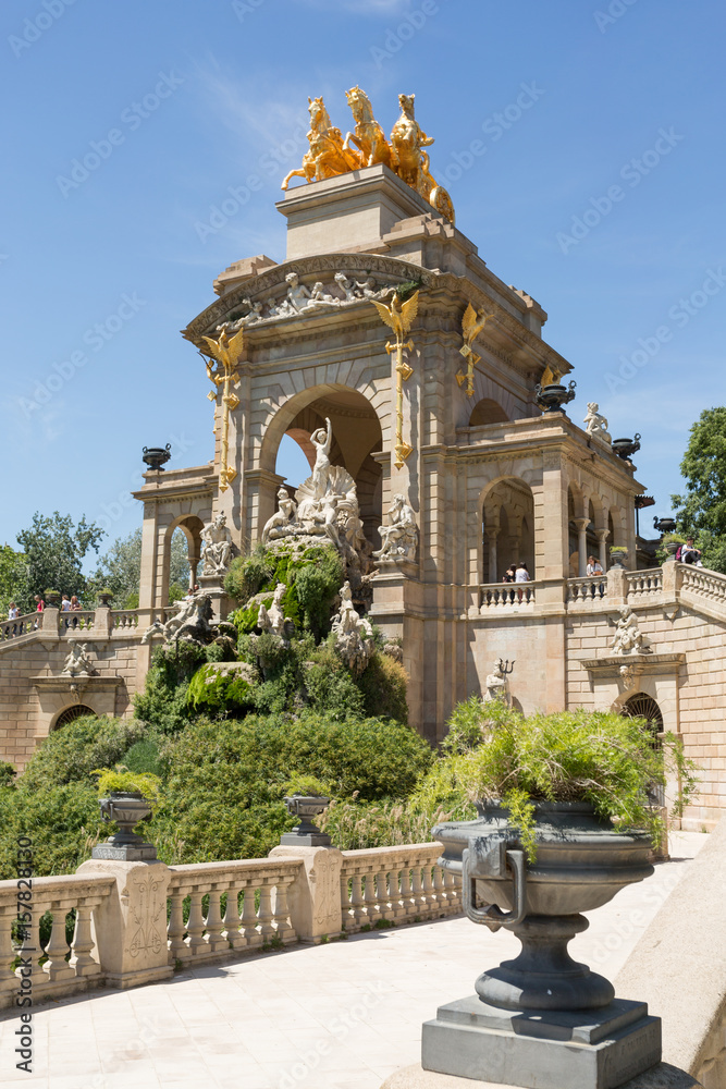 Fototapeta premium Bassin du Parc de la Ciutadella