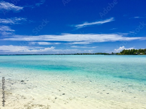 Beautiful view on the turquoise lagoon of Bora Bora, Tahiti, French Polynesia